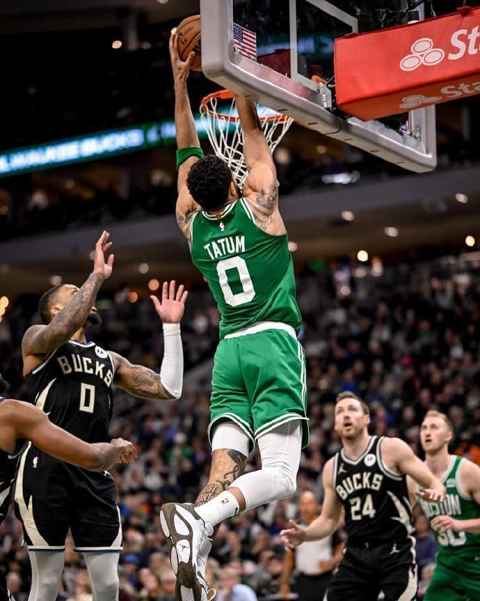 九游-塔图姆在快船比赛中势不可挡，挺进下一轮引发热议！的简单介绍